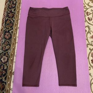 Fabletics  legging Capri sz Medium